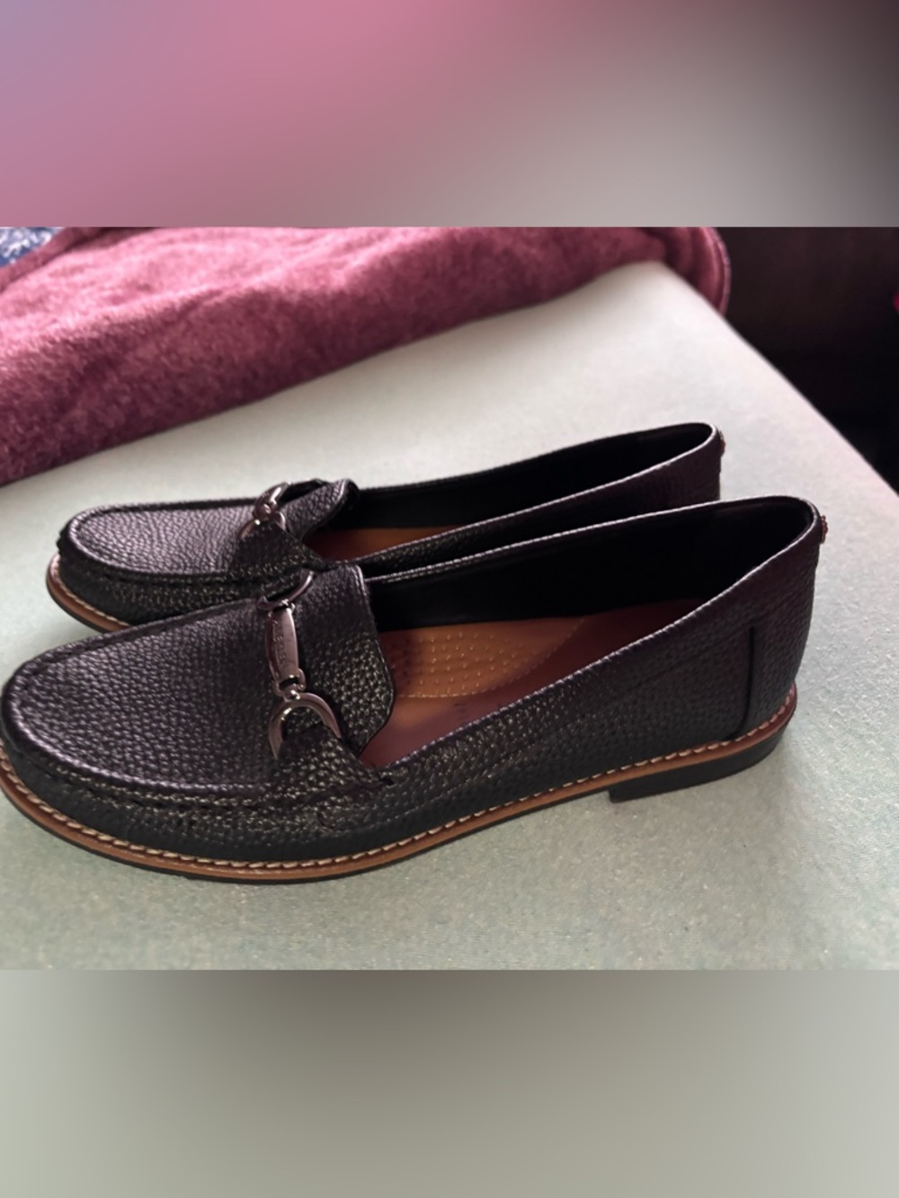 Anne Klein Black Pebbled Leather Loafers with Silver Hardware. - Picture 4 of 6